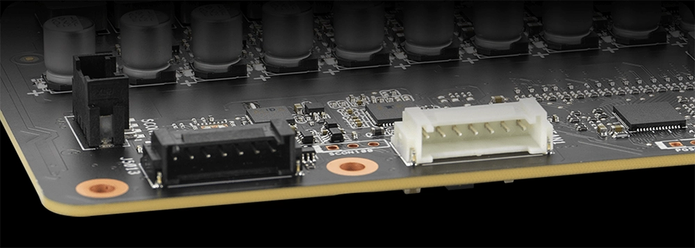 Thoải mái kết nối với cổng nguồn FanConnect II